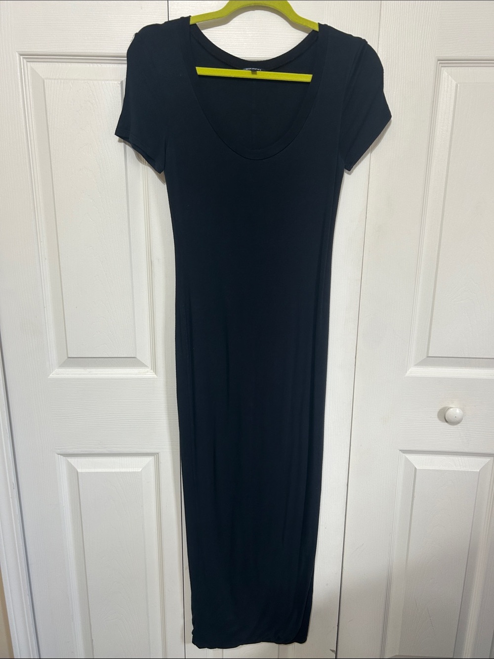 Tildon Women’s Everyday Black Scoop Neck Maxi Dress Nordstrom Sz M slit in back